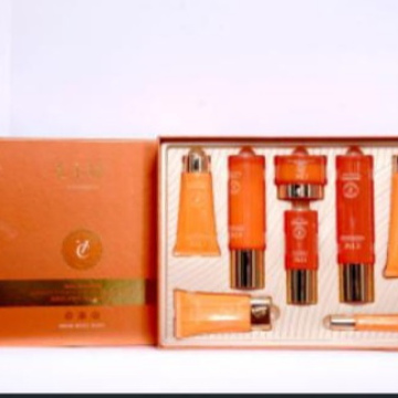 ETAE Vitamin C Facial