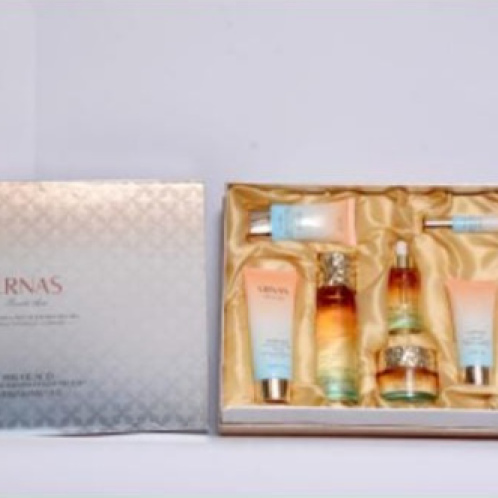 LARNAS Ferulic Acid 8 pc Facial 